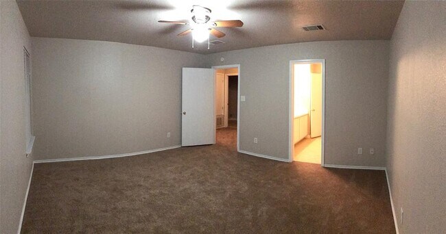 Building Photo - 538 Dandelion Loop