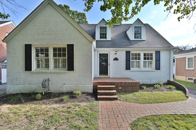 Foto del edificio - 511 Cannons Ln