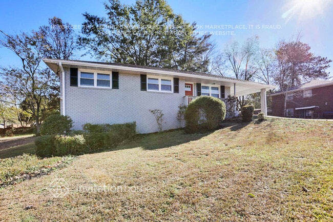Foto del edificio - 2421 Kennedy Ln