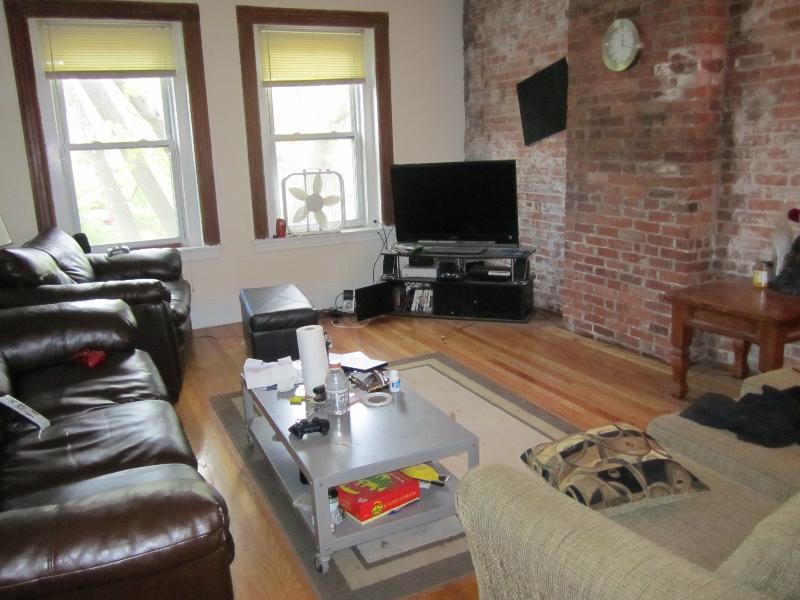 Foto principal - 1489 Beacon St