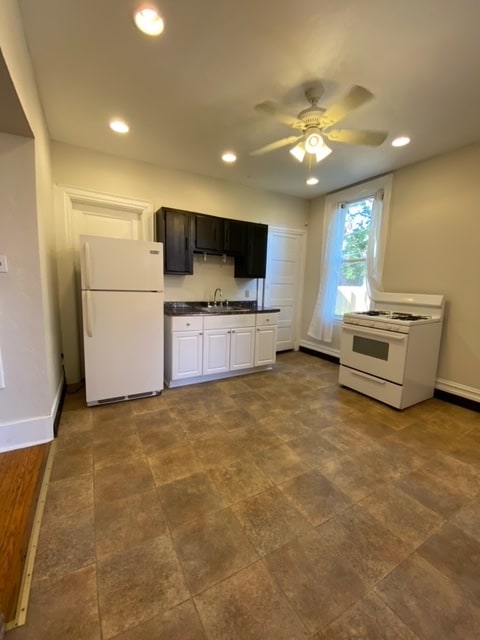 Large bright kitchen - 1129 N Euclid Ave