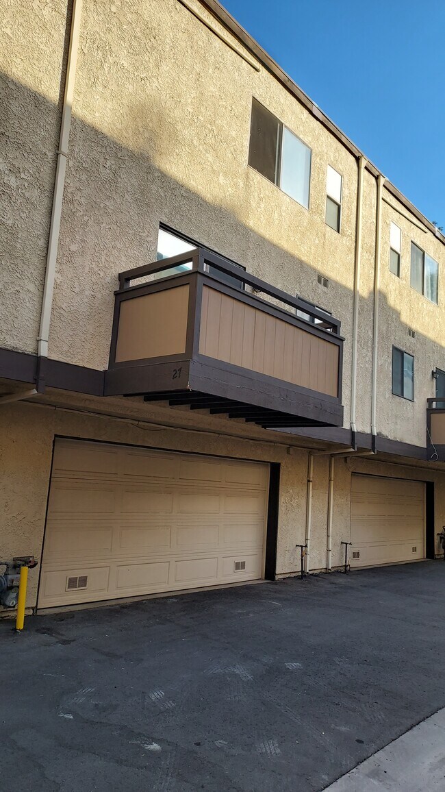 Foto del edificio - 11300 Foothill Blvd