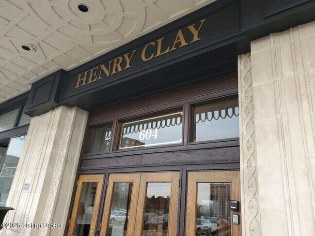 Photo - 604 S 3rd St House