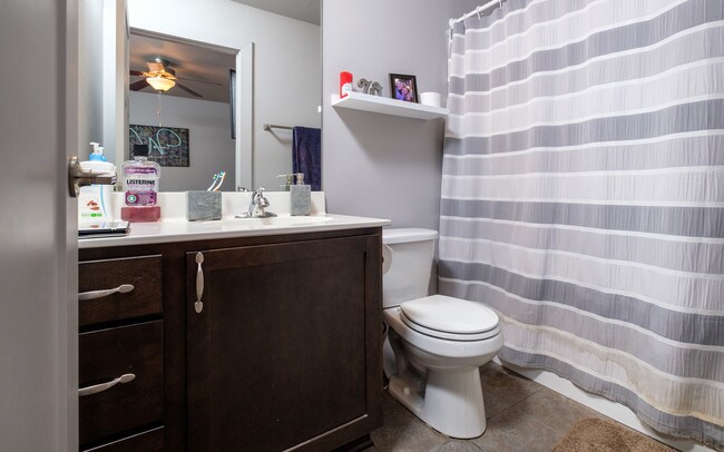 Foto del edificio - 174 NE 49th St