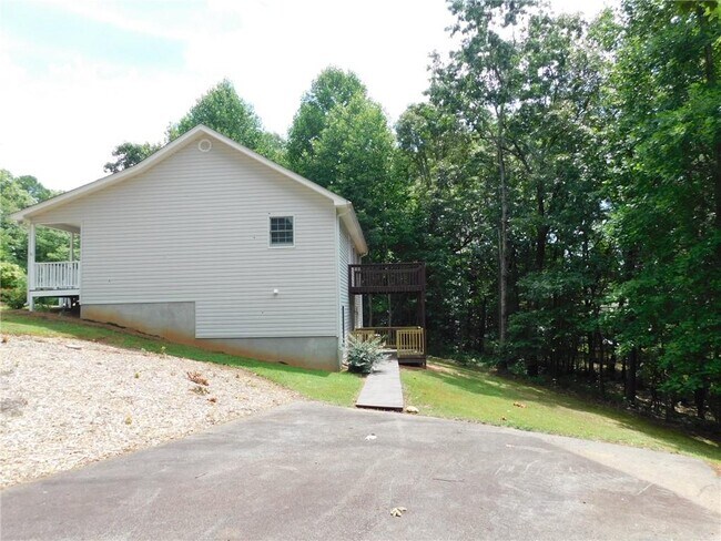 Building Photo - 2 Wild Ridge Ln