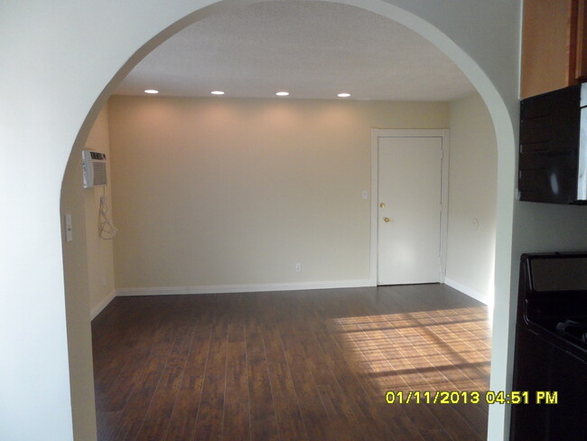 Building Photo - 12727 Matteson Ave