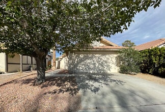 Building Photo - 7135 Shadow Crest Dr