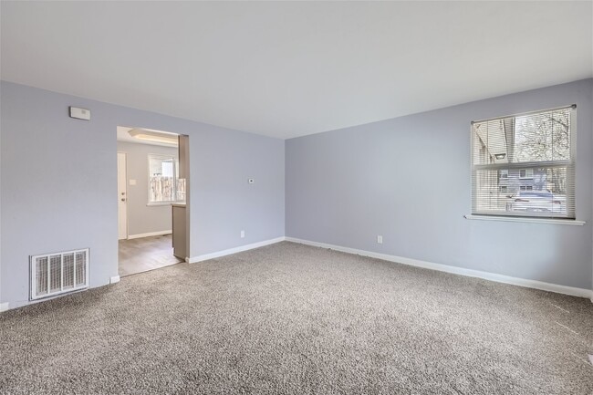 Photo - 1653 Vance St Townhome