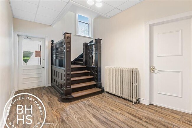 Foto del edificio - 727 W Beaver St