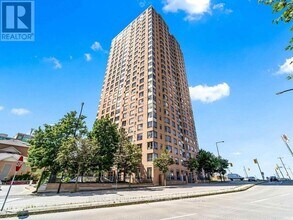 Building Photo - 115-2115 Omni Dr