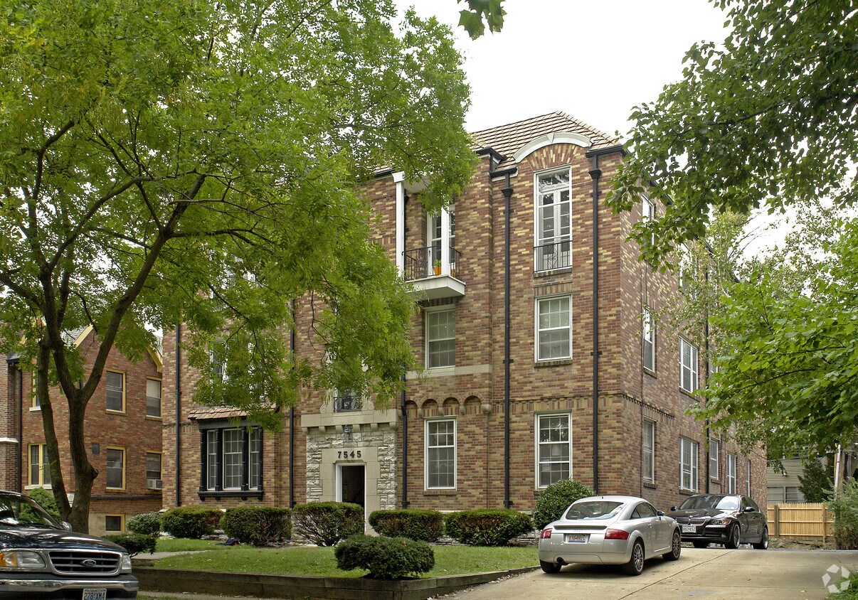 Building Photo - 7545 York Dr