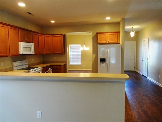 Building Photo - 118 Cannonsmill Ln