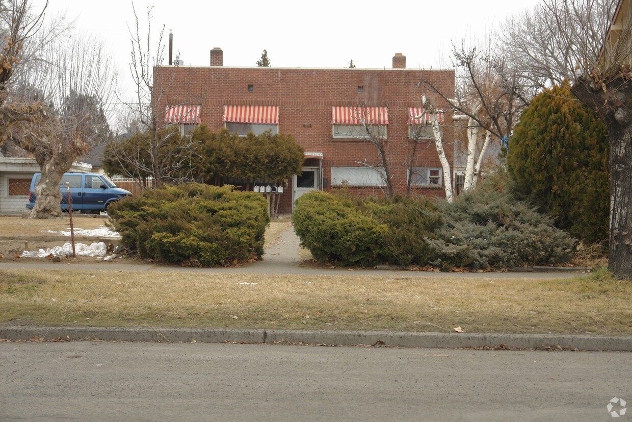 Building Photo - 613 S 3rd St