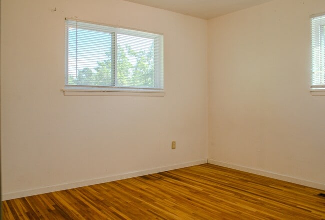 Photo - 2619 Weir Ave House