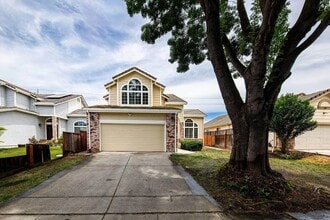 Building Photo - 270 Camelot Dr