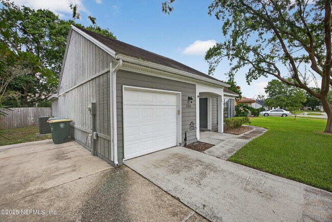Foto del edificio - 2512 Bluffton Dr
