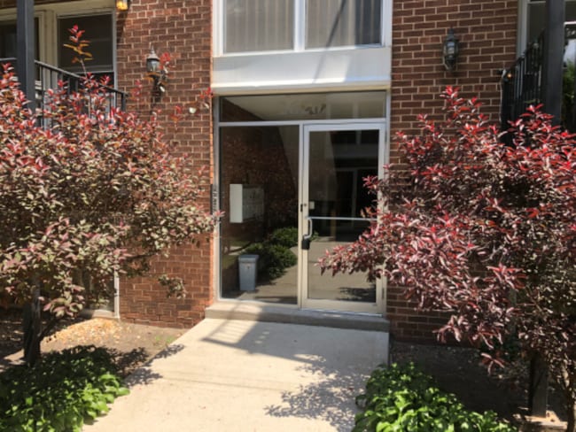 Photo - 2620 W Catalpa Ave House