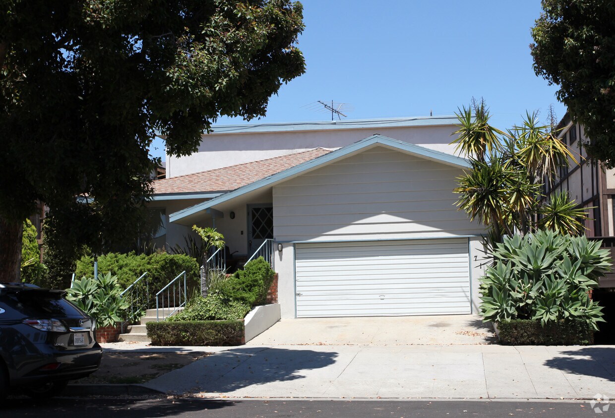 Foto principal - 711 9th St