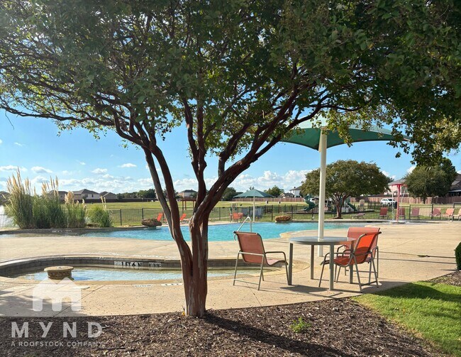 Building Photo - 1122 Buckingham Dr