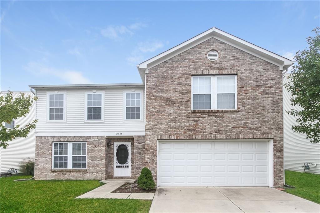 2945 Seasons Dr, Greenwood, IN 46143 House for Rent in Greenwood, IN