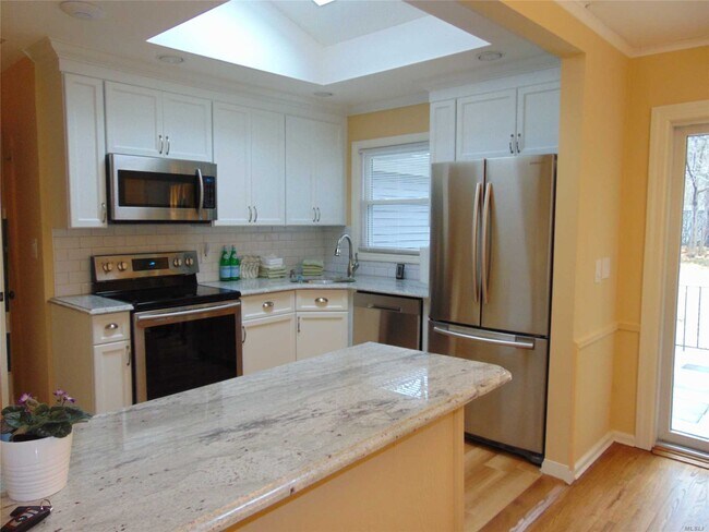 Foto del edificio - 10 Perry Ct