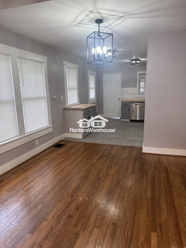 Foto del edificio - 706 80th Pl S