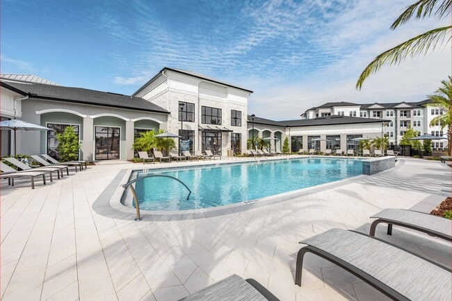 Building Photo - Stillwater Lakes