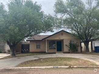 Building Photo - 1616 Jacaranda Ct