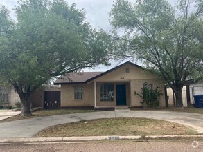 Building Photo - 1616 Jacaranda Ct