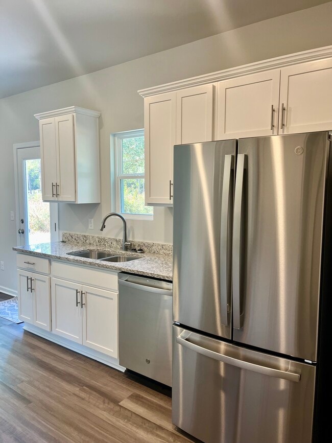 Foto del edificio - 3825 Sunset Harbor Rd SE