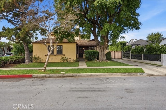 Building Photo - 6637 Balcom Ave