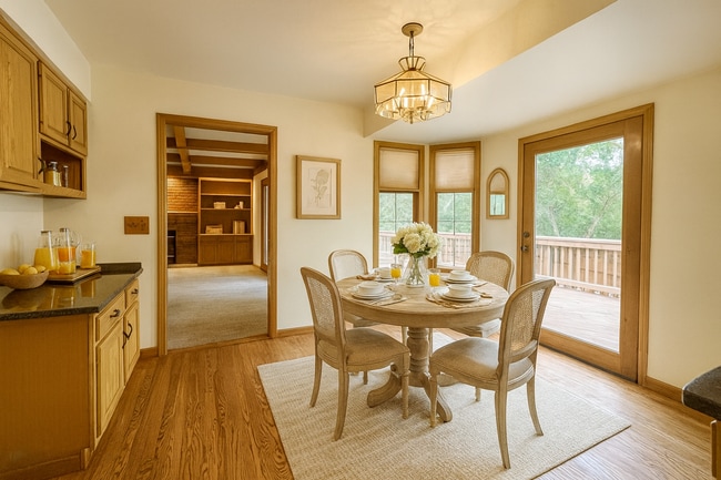Building Photo - Gorgeous 5 bedroom home in the Broadmoor B...