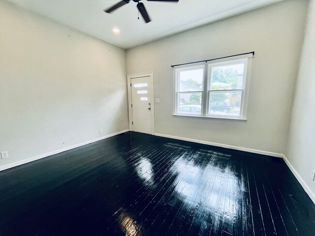 Foto del edificio - One Bedroom/1.5 Bath  Highlands Home with ...