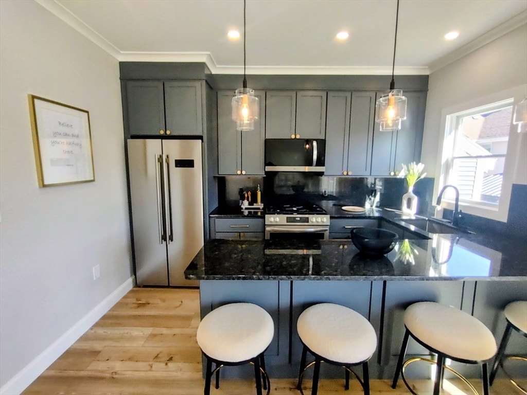 Primary Photo - 93 Grove St