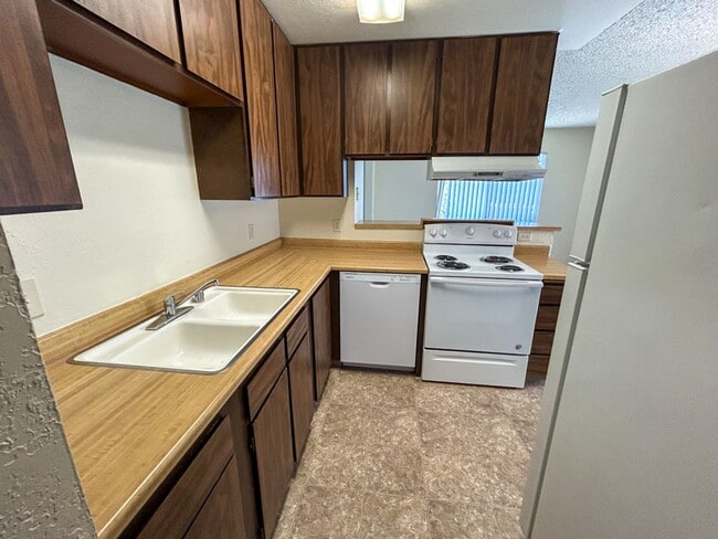 Building Photo - 951 Jamieson Ct