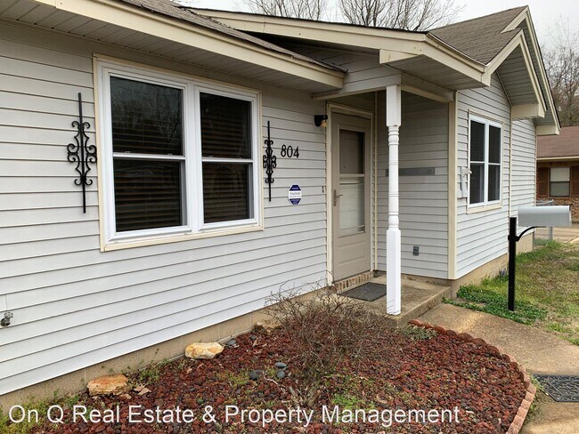 Foto del edificio - 3 br, 2 bath House - 804 Richmond