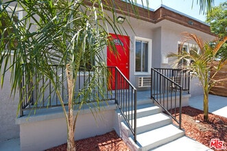 Building Photo - 1264 N Westmoreland Ave