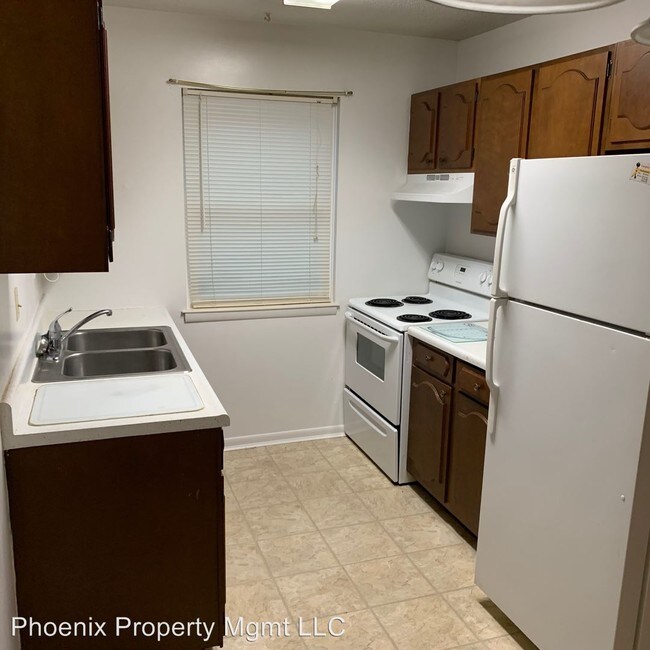 Foto del edificio - 2203 Oakwood Dr