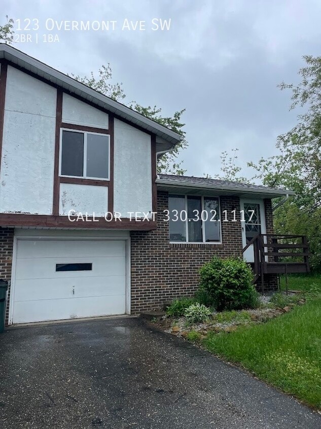 123 Overmont Ave SW, Massillon, OH 44646 Room for Rent in Massillon