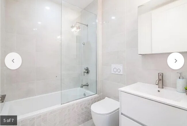 Foto del edificio - 230 Withers St