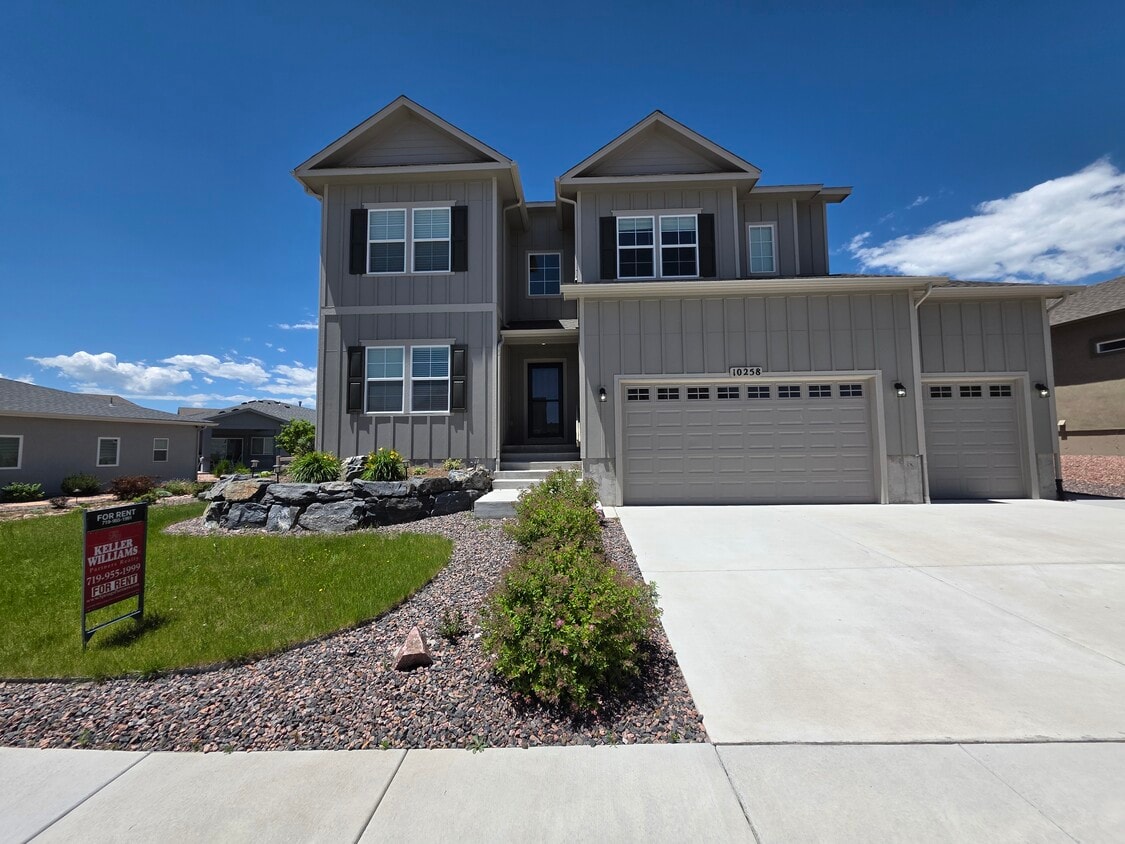 Primary Photo - 10258 Sharon Springs Dr
