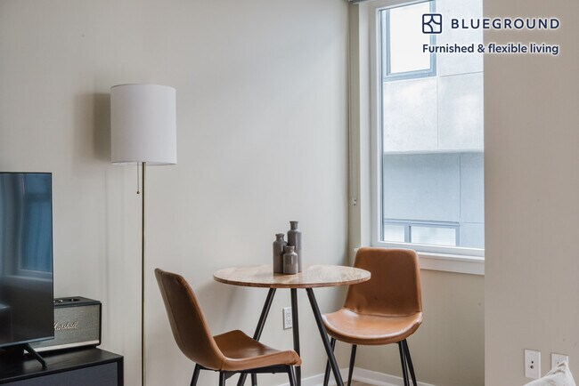 Foto del edificio - 81 Clay St