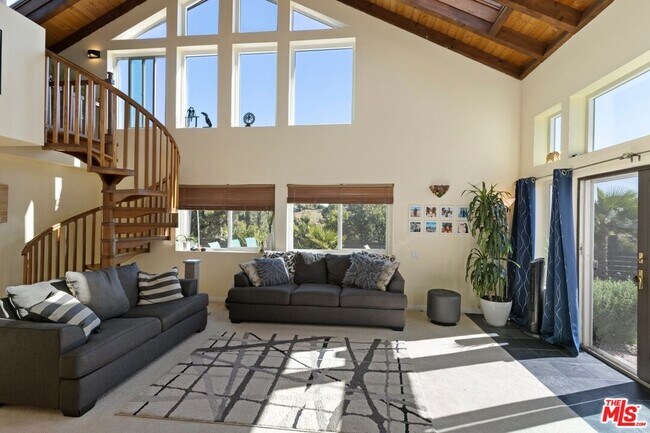 Foto del edificio - 7130 Gateshead Way