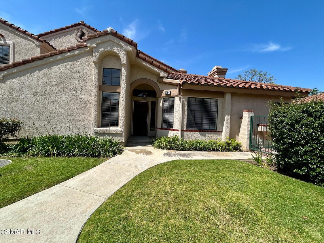 Foto principal - 408 Country Club Dr