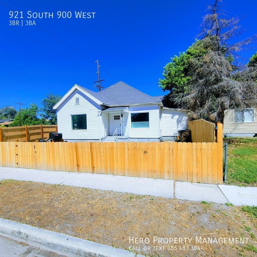 Primary Photo - Gorgeous Newly Remodeled House!!