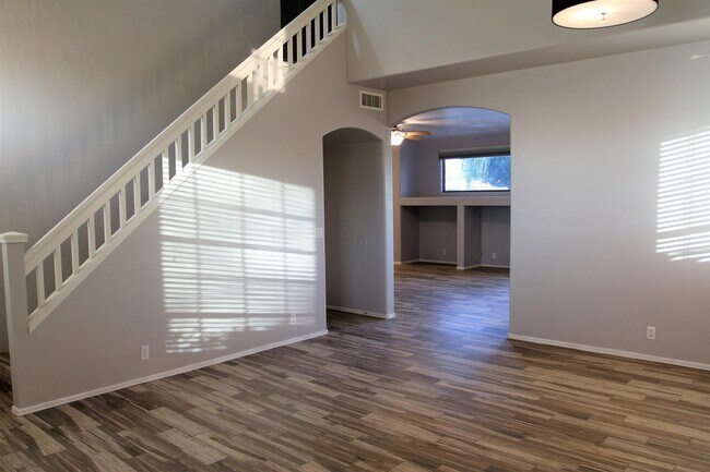 Building Photo - 25829 N 41st Way