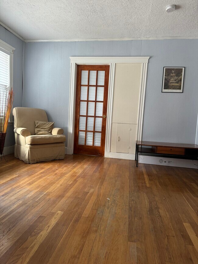 Sala de estar amueblada - 14 Hazelwood St