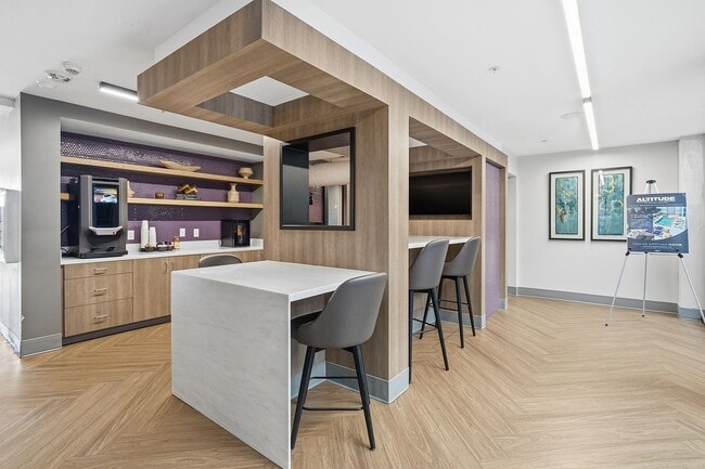 26_3135_Highland_Rd_Baton_Rouge_LA_70802-Kitchen-A7304419 - Arc225