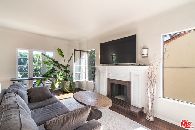 Foto del edificio - 751 Croft Ave