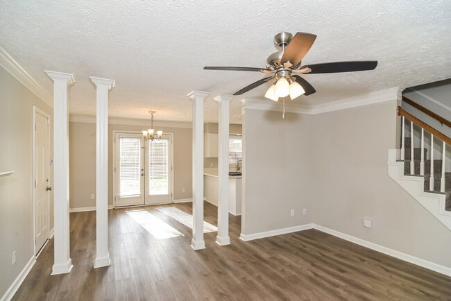 Building Photo - 1423 Marymont Dr